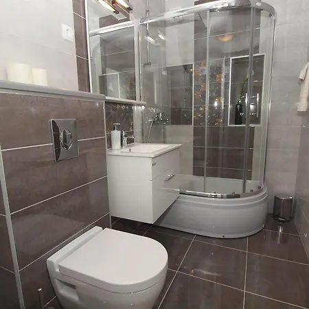 Apartment Karlo