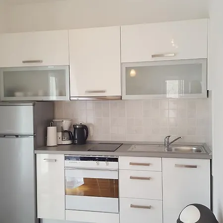Apartment Karlo Makarska