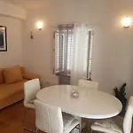 Karlo Appartement