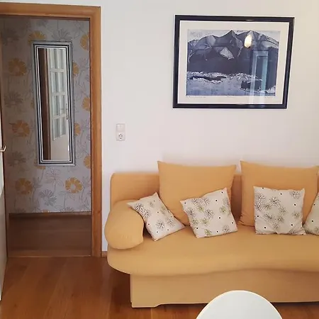Apartman Karlo