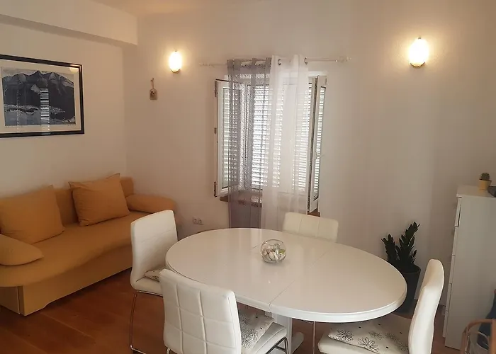Karlo Apartman